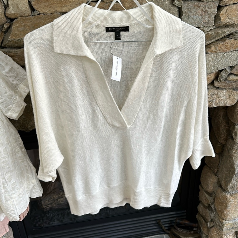 Banana Repubkic v neck collared sweater